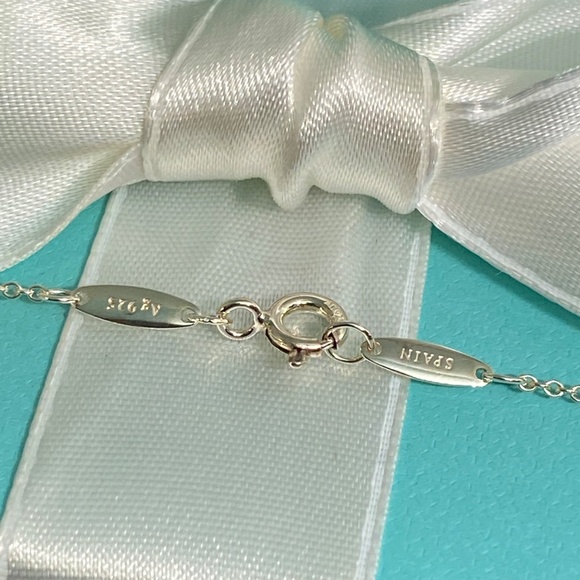 Tiffany & Co. Peretti by the yard pink sapphire 925 16” necklace box MSRP $600 - Picture 8 of 10